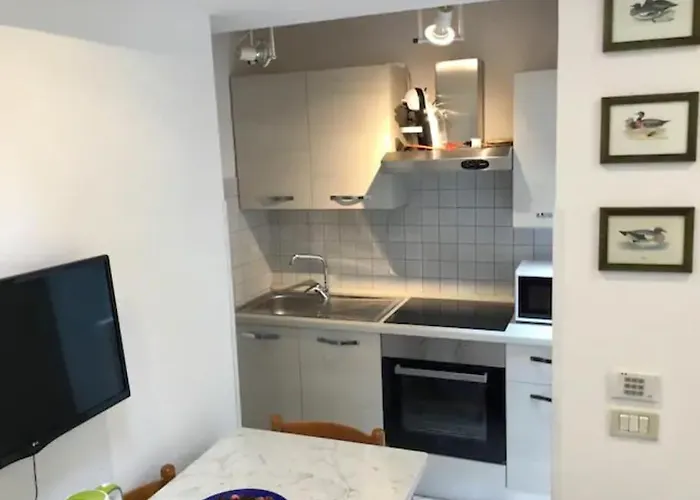 Apartment Close Guglie Bridge